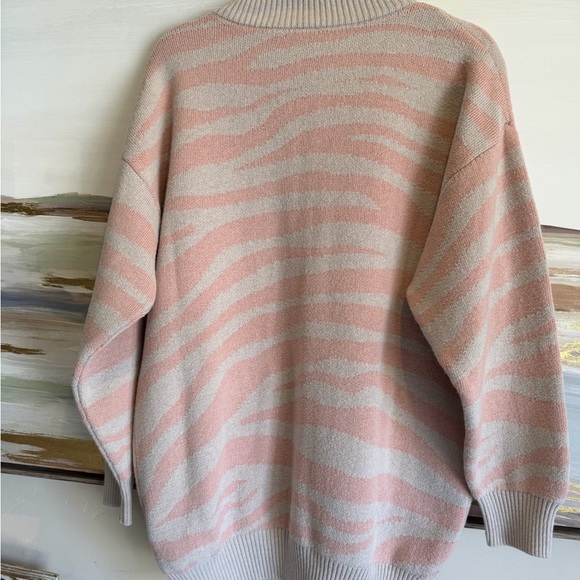 Varley Anthropologie Mayberry Blush, Zip Cardigan, Zebra pattern, small - Picture 4 of 5